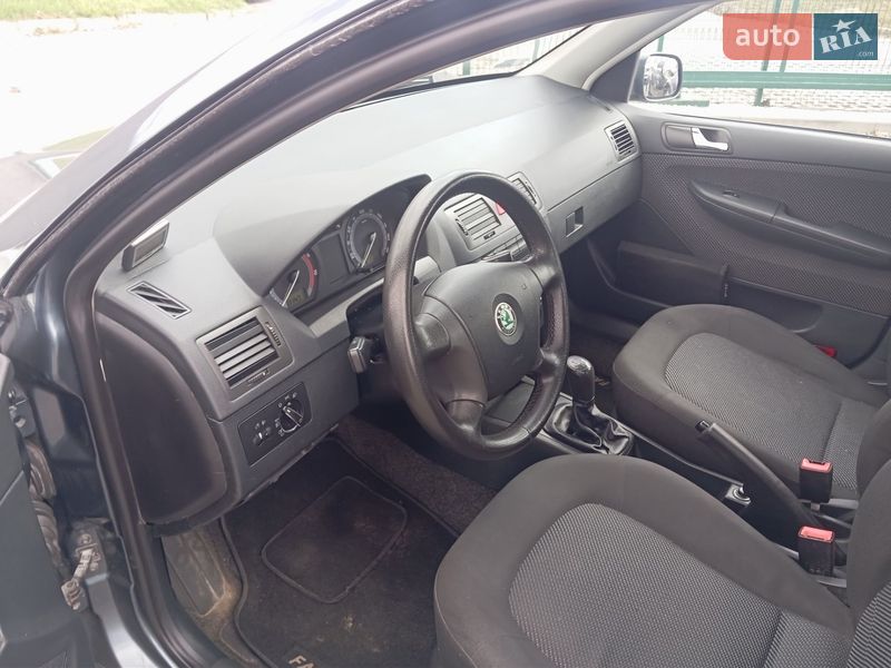 Хэтчбек Skoda Fabia 2005 в Хмельницком