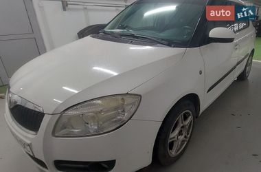 Хэтчбек Skoda Fabia 2009 в Львове