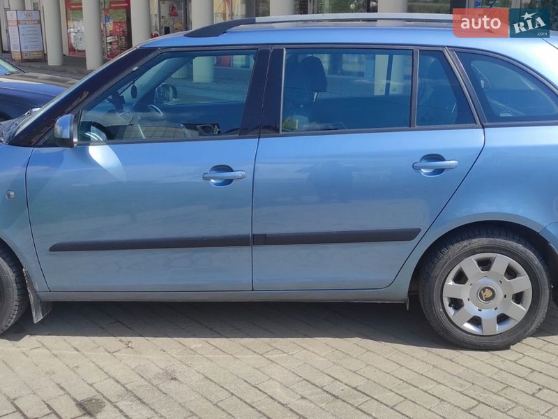 Універсал Skoda Fabia 2009 в Хмельницькому