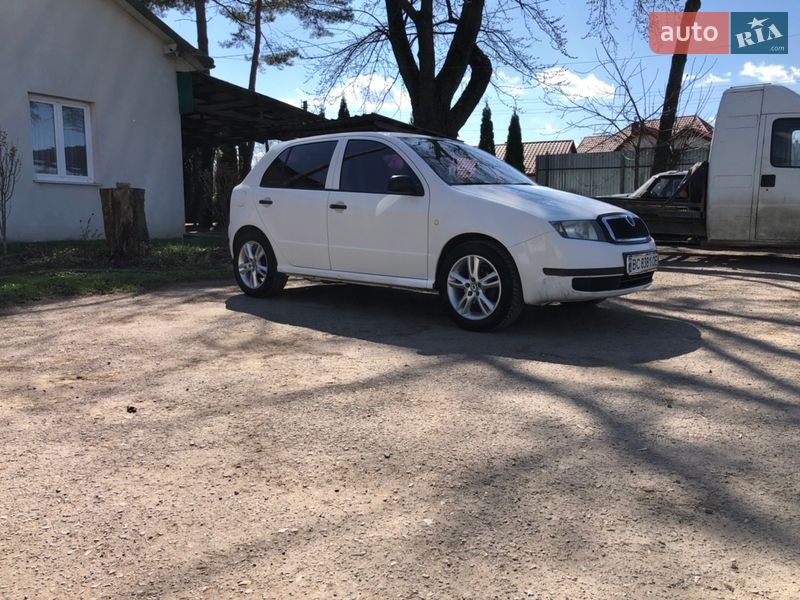 Хэтчбек Skoda Fabia 2003 в Самборе фото 9 Хэтчбек Skoda Fabia 2003 в Самборе