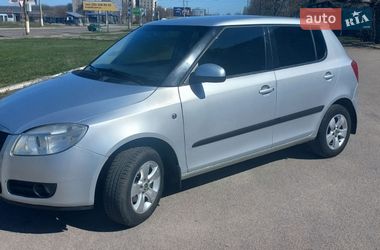 Хэтчбек Skoda Fabia 2009 в Кропивницком