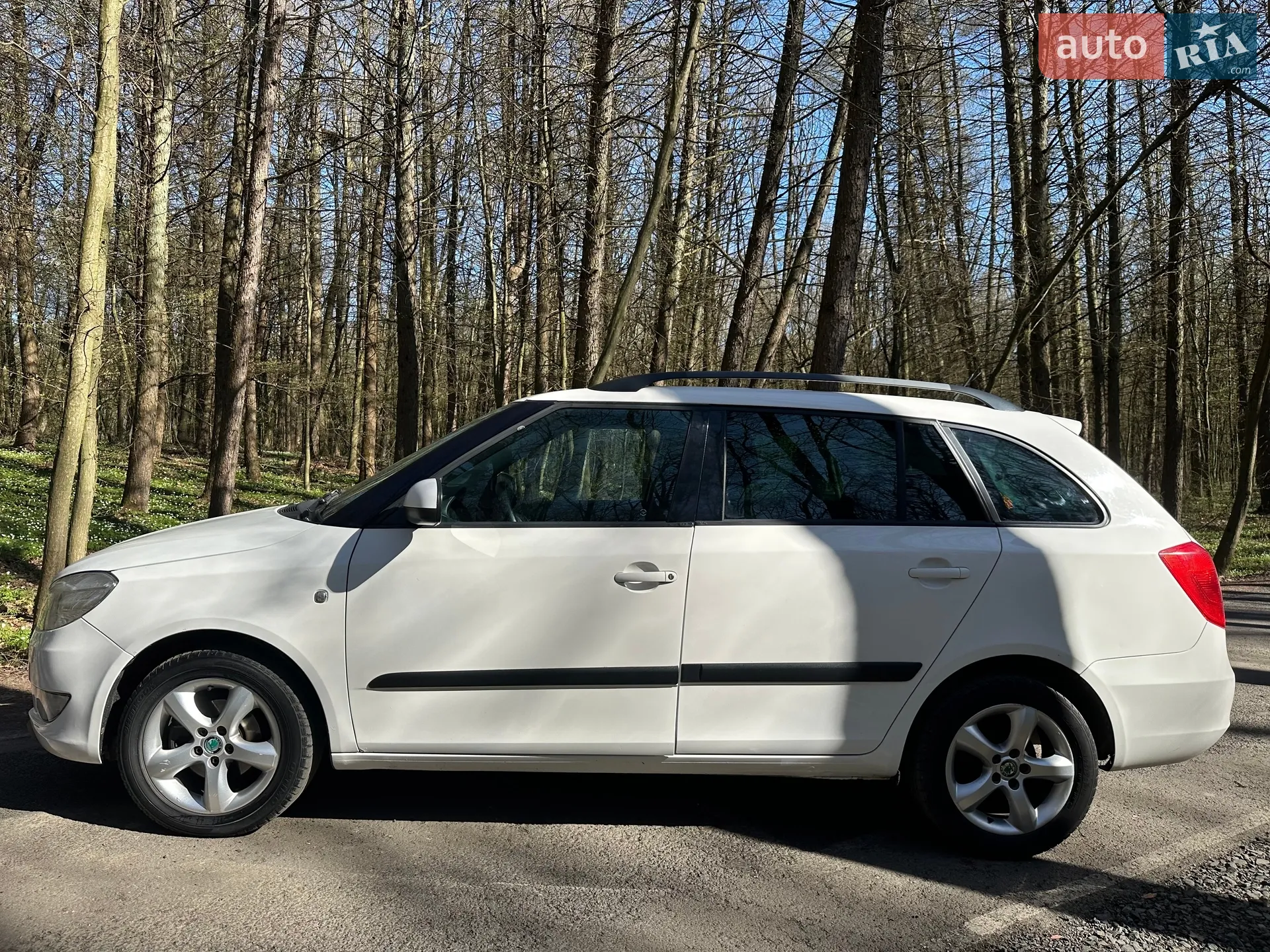 2012 Skoda Fabia - мініатюра 6