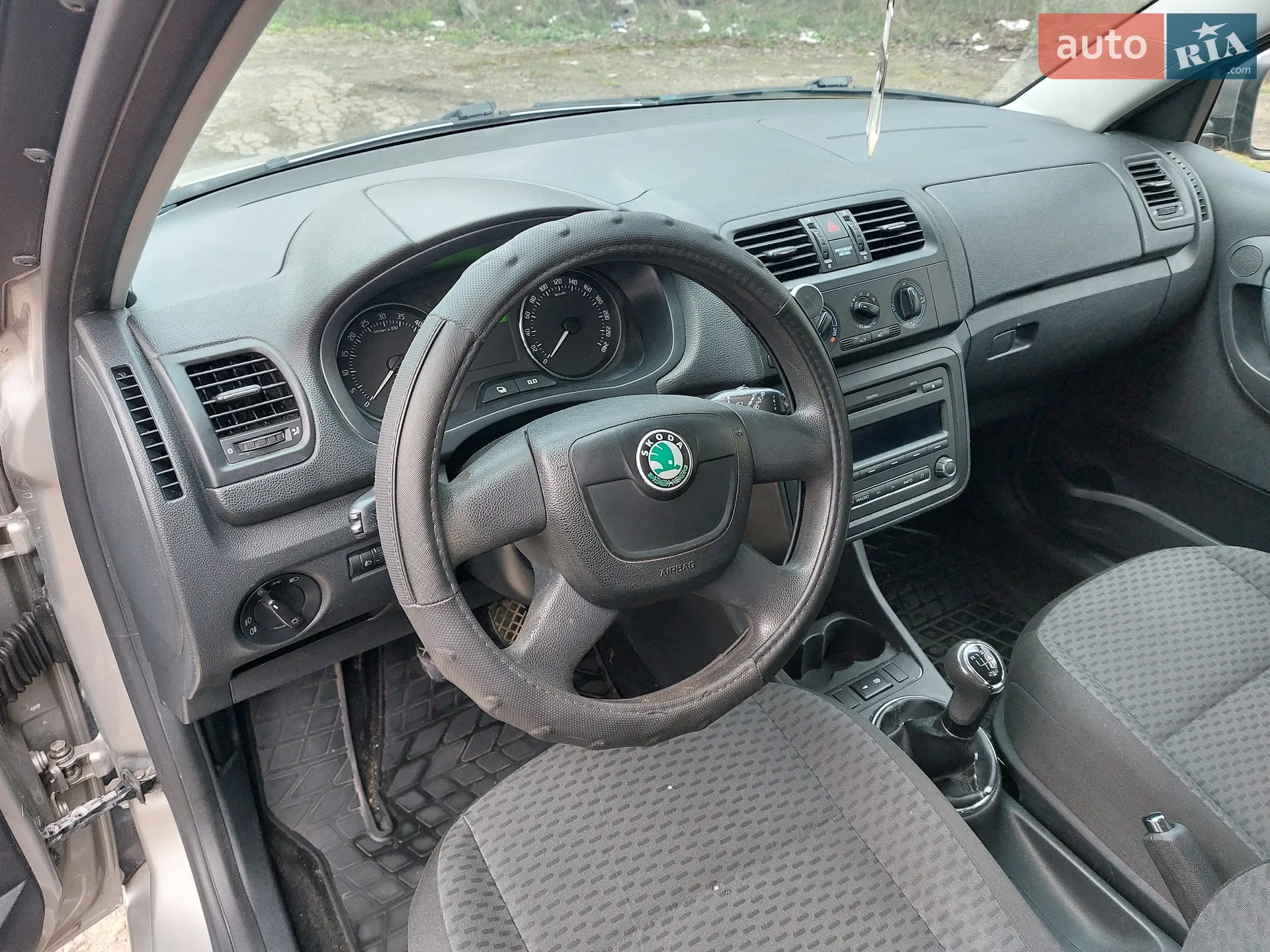 2010 Skoda Fabia - мініатюра 31