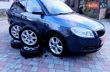 Універсал Skoda Fabia 2010 в Львові