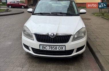 Хэтчбек Skoda Fabia 2011 в Львове
