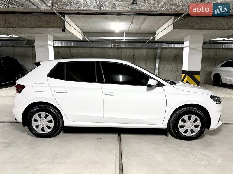 Хетчбек Skoda Fabia 2025 в Дніпрі