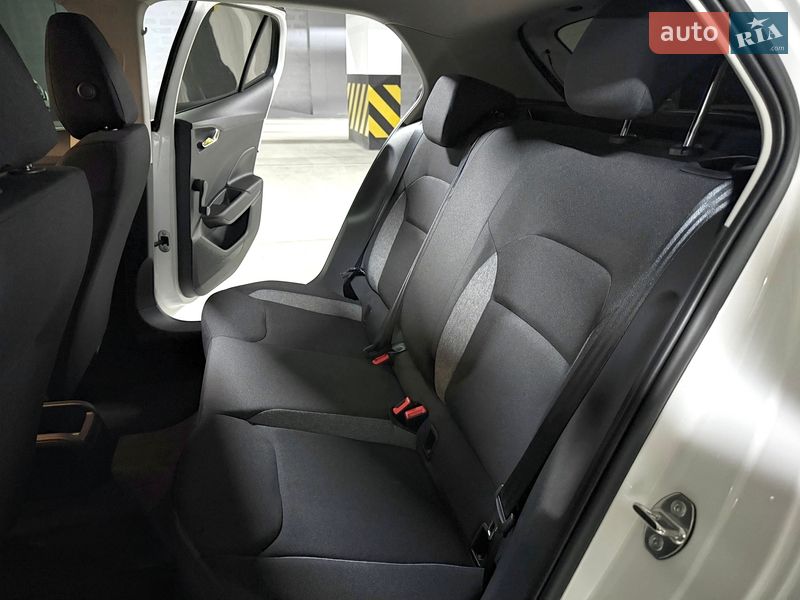 Хетчбек Skoda Fabia 2025 в Дніпрі