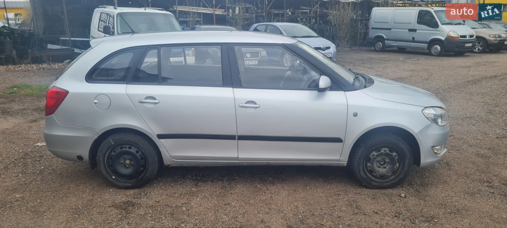 2012 Skoda Fabia - мініатюра 3