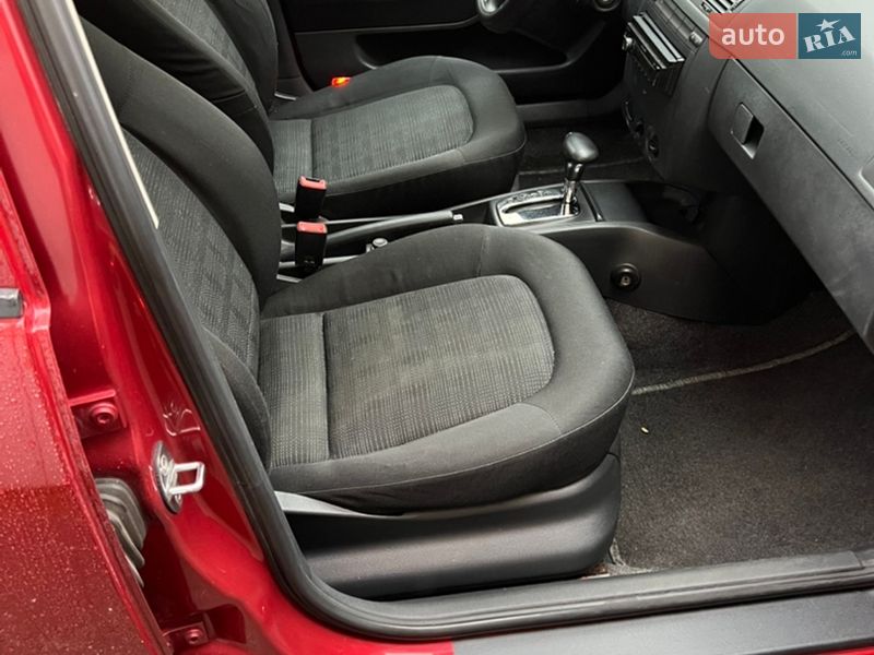 Хэтчбек Skoda Fabia 2006 в Киеве фото 19 Хэтчбек Skoda Fabia 2006 в Киеве