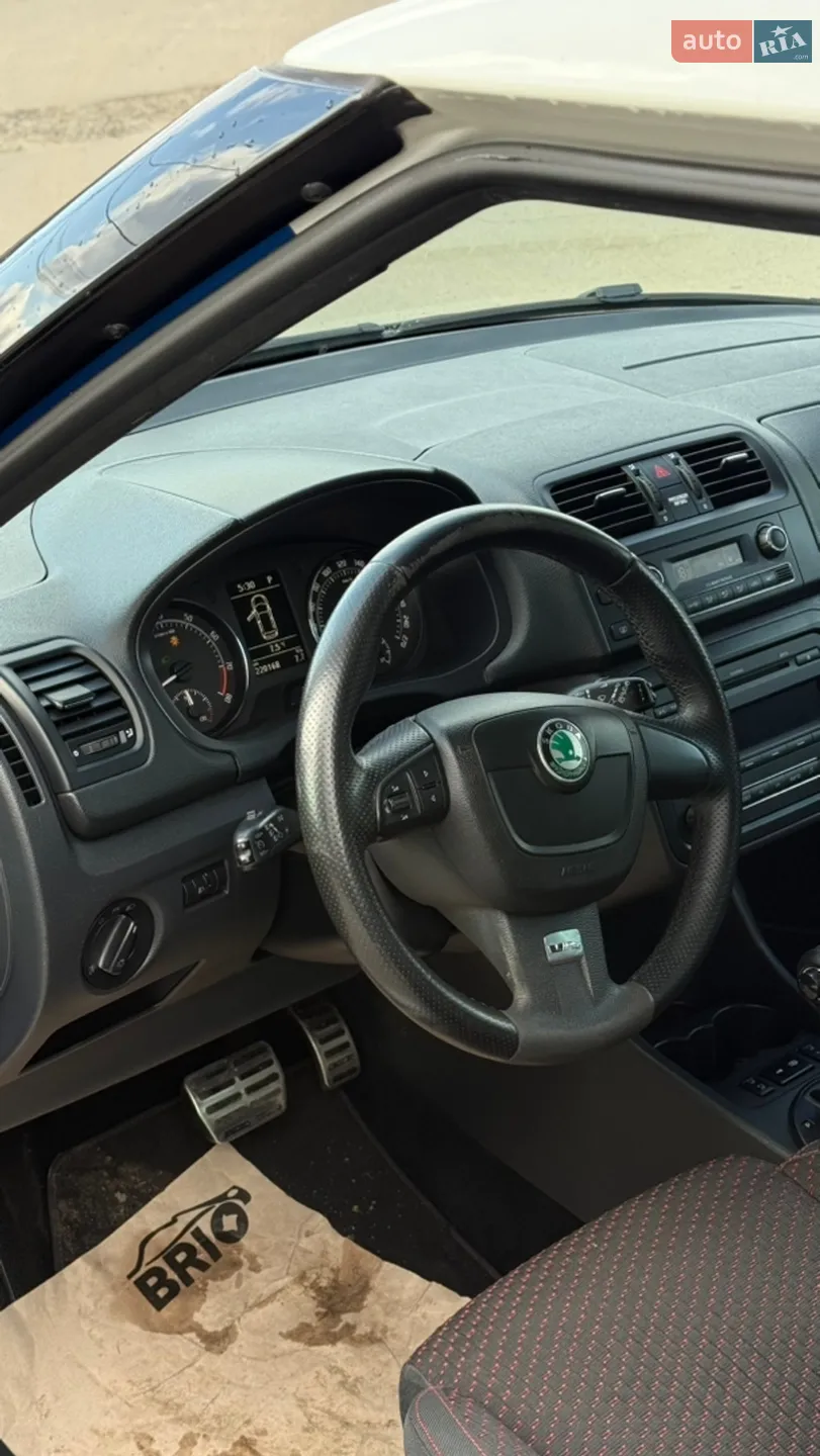2011 Skoda Fabia - мініатюра 25