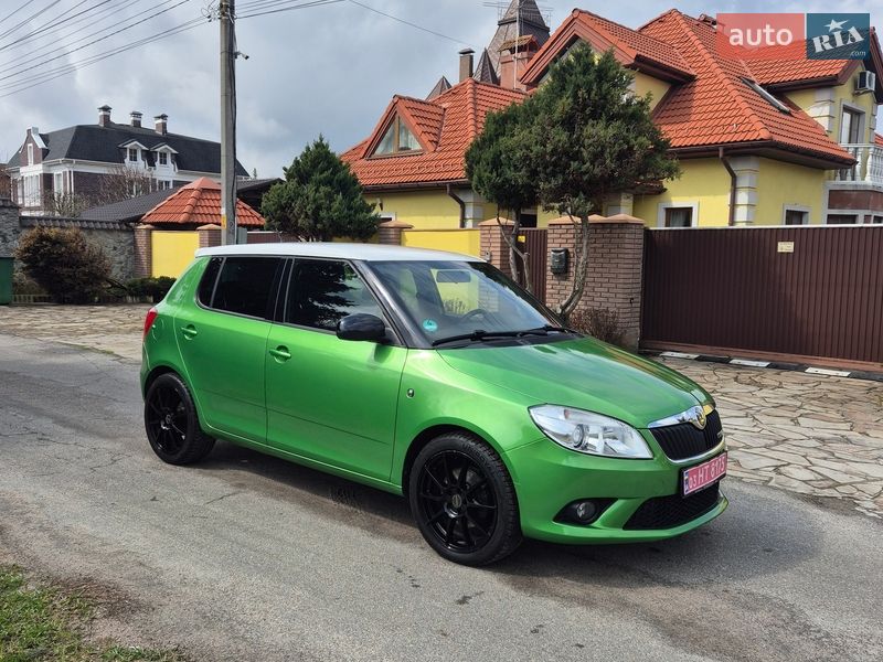 Skoda Fabia 2011 Skoda Fabia 2011