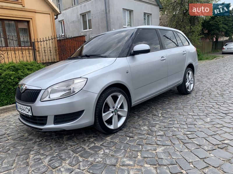 Skoda Fabia 2011 Skoda Fabia 2011