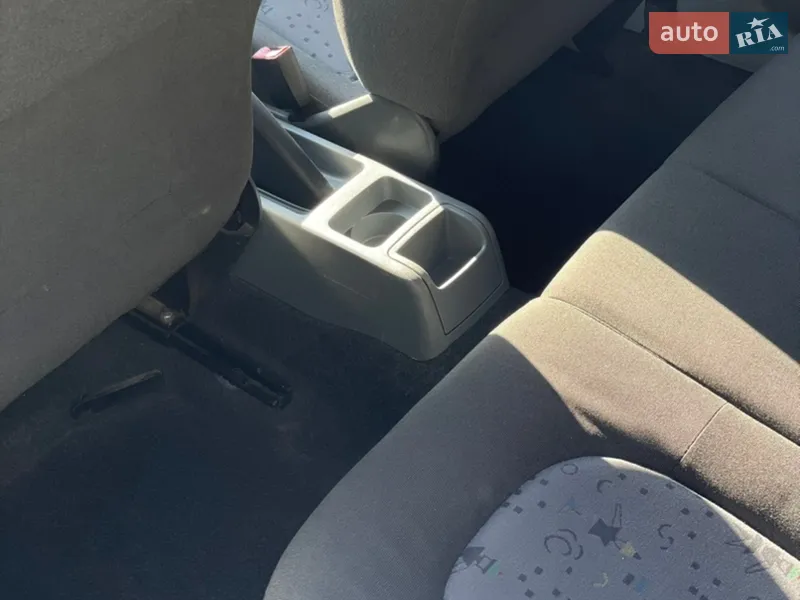 Skoda Fabia 2003 VIN TMBJC46Y133830005 фото оголошення 5 з 46