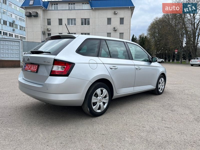 Універсал Skoda Fabia 2018 в Кропивницькому