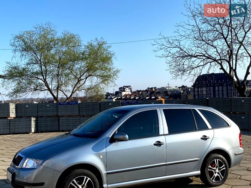 Универсал Skoda Fabia 2004 в Черновцах