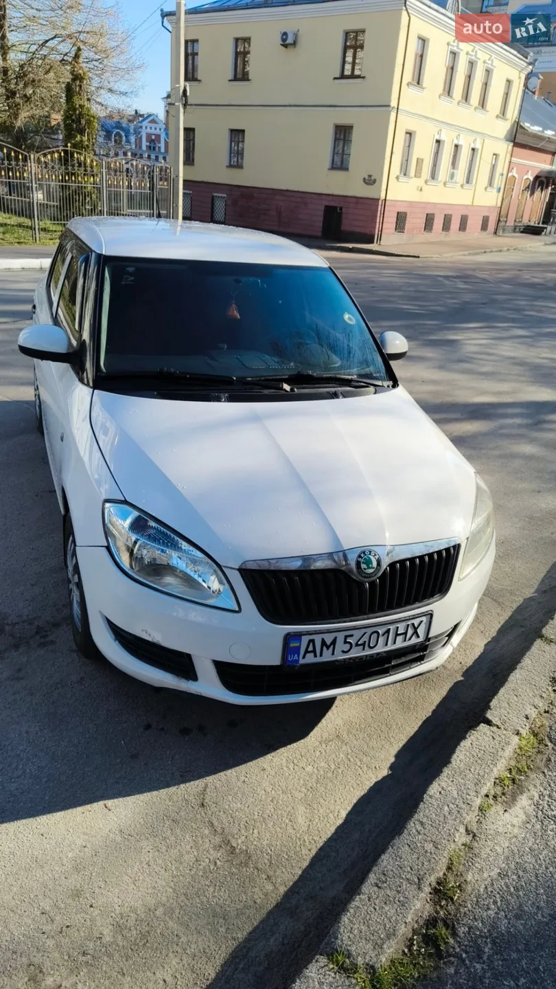 2011 Skoda Fabia - мініатюра 20
