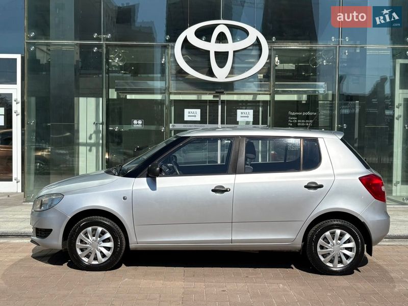 Хэтчбек Skoda Fabia 2014 в Киеве фото 3 Хэтчбек Skoda Fabia 2014 в Киеве