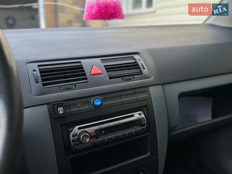 Хэтчбек Skoda Fabia 2002 в Тульчине фото 22 Хэтчбек Skoda Fabia 2002 в Тульчине