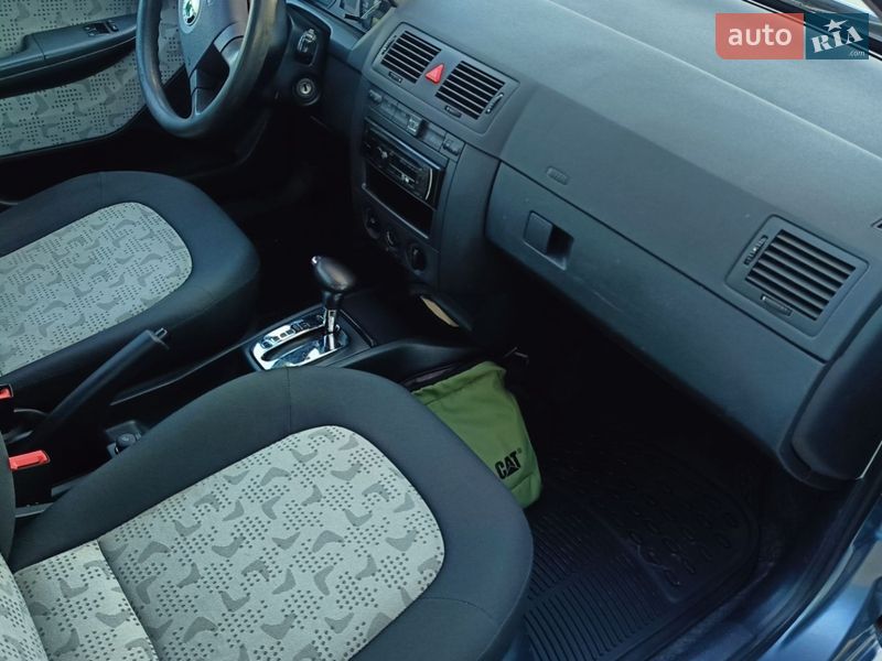 Універсал Skoda Fabia 2003 в Кривому Розі