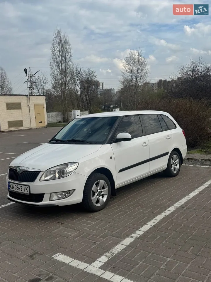 2011 Skoda Fabia - мініатюра 85