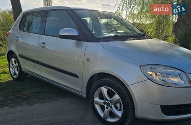 Хэтчбек Skoda Fabia 2009 в Киверцах
