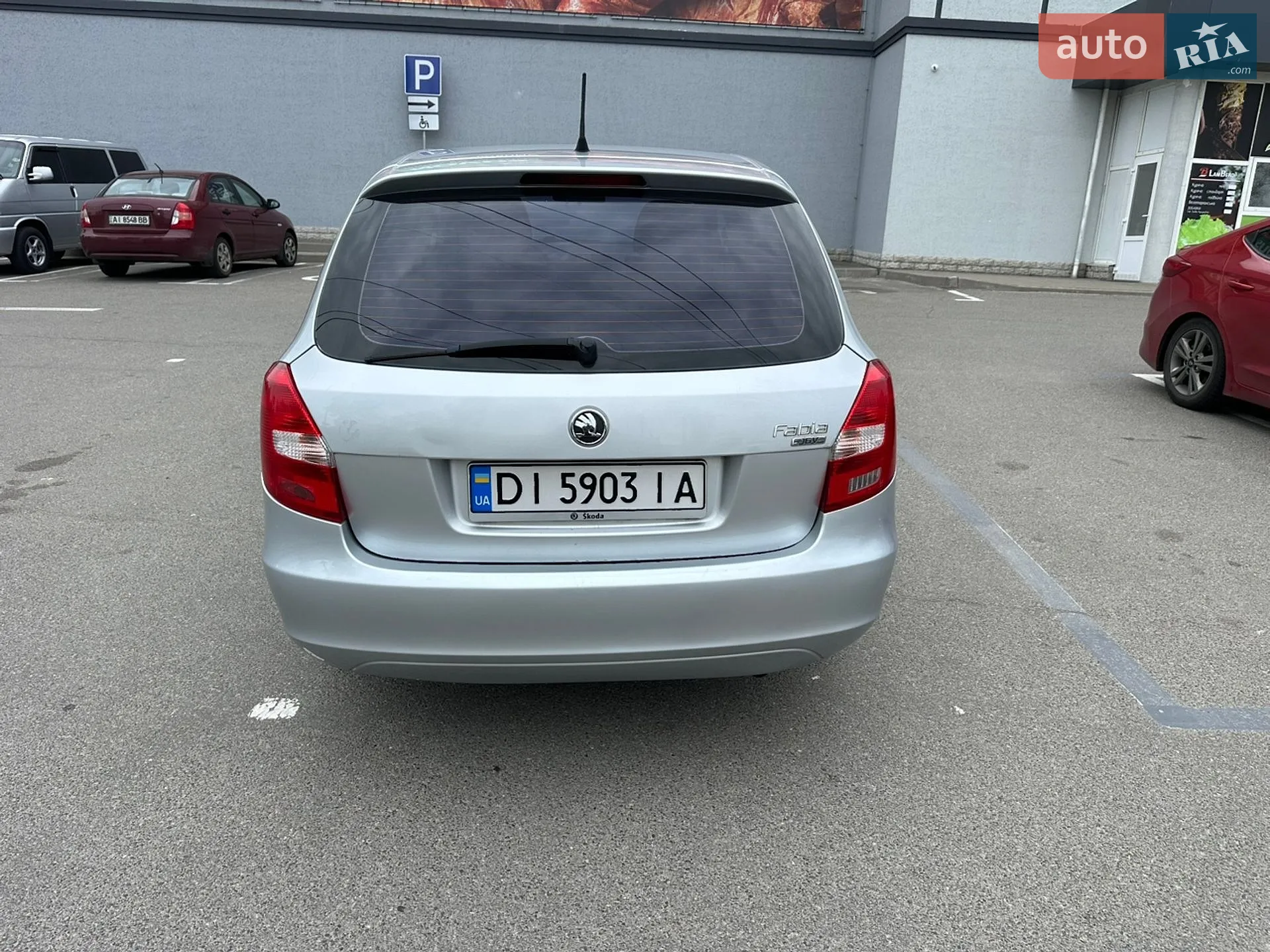 2010 Skoda Fabia - мініатюра 3