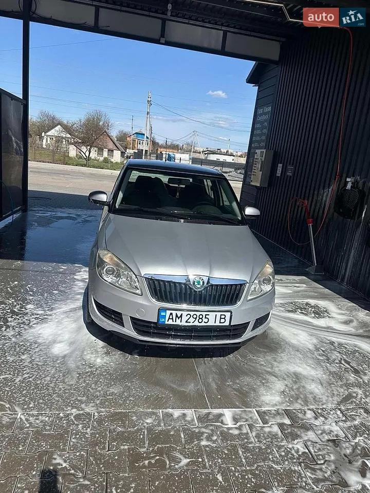 2012 Skoda Fabia - мініатюра 22