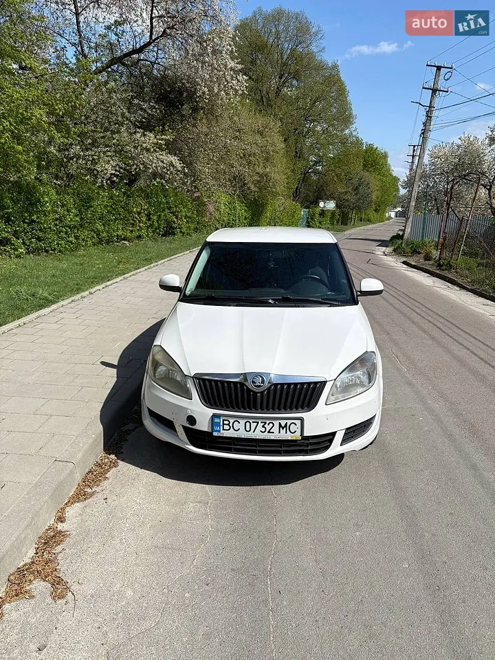 2014 Skoda Fabia - мініатюра 23