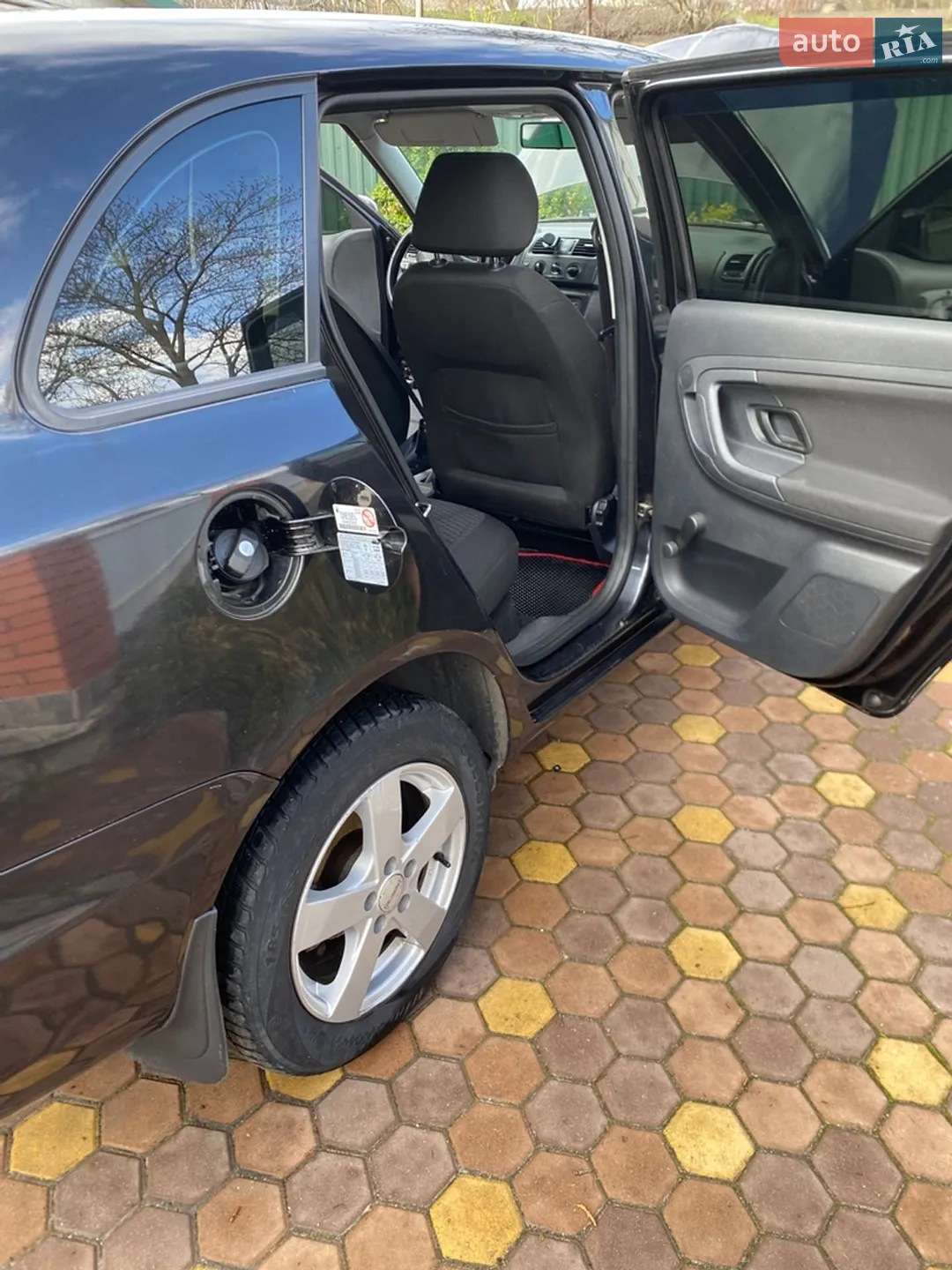 2010 Skoda Fabia - мініатюра 11