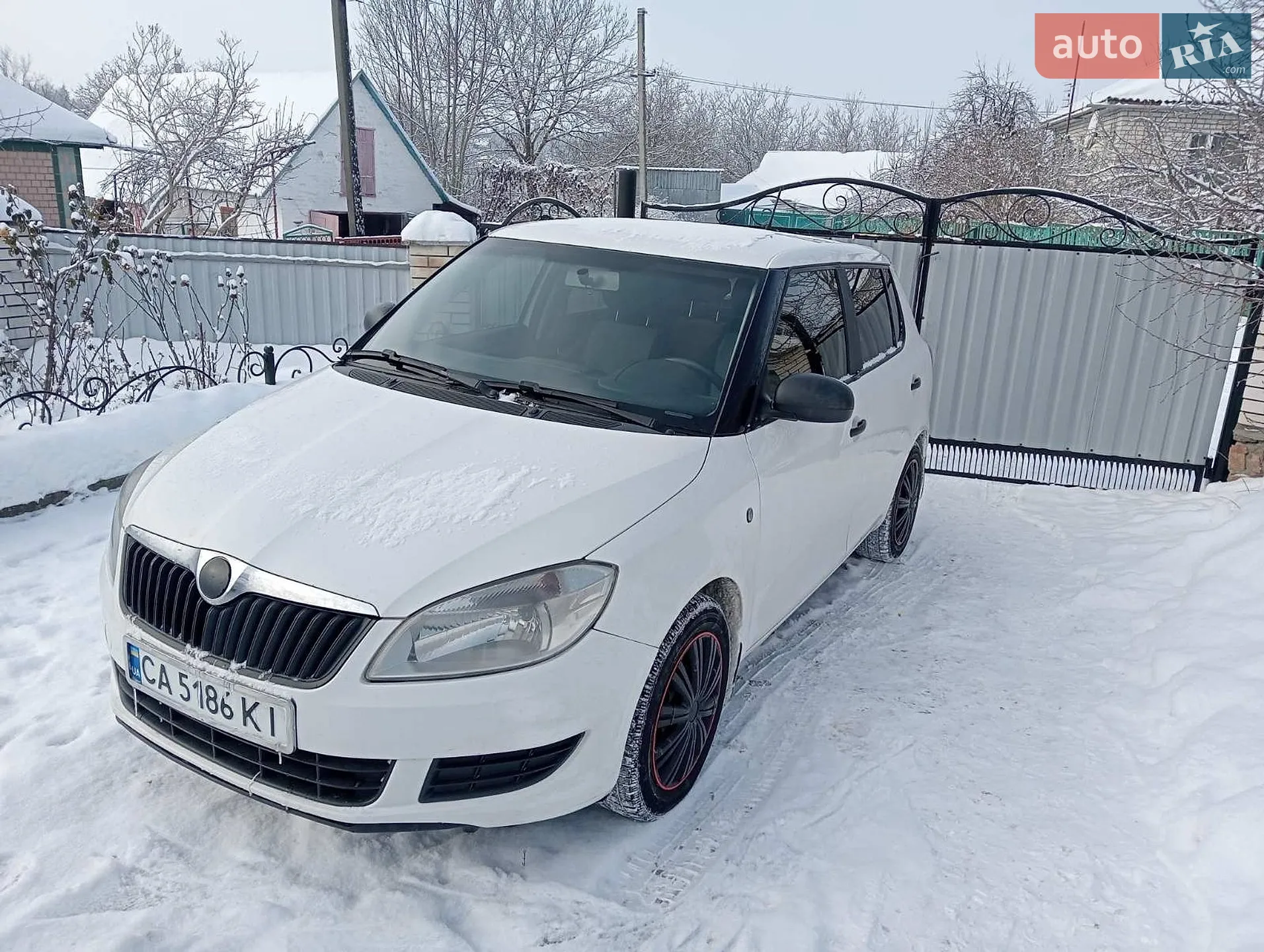 2011 Skoda Fabia - мініатюра 2