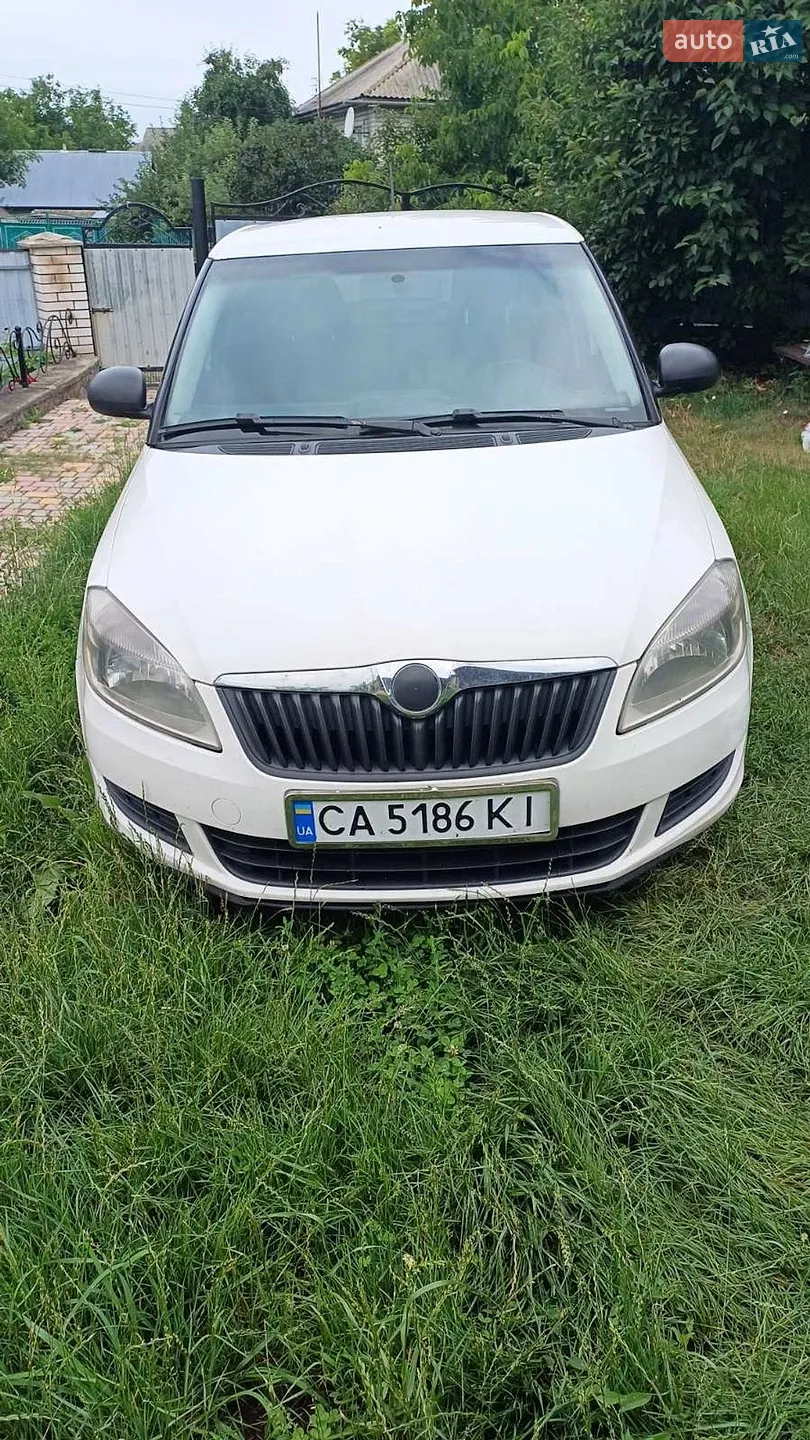2011 Skoda Fabia - мініатюра 5