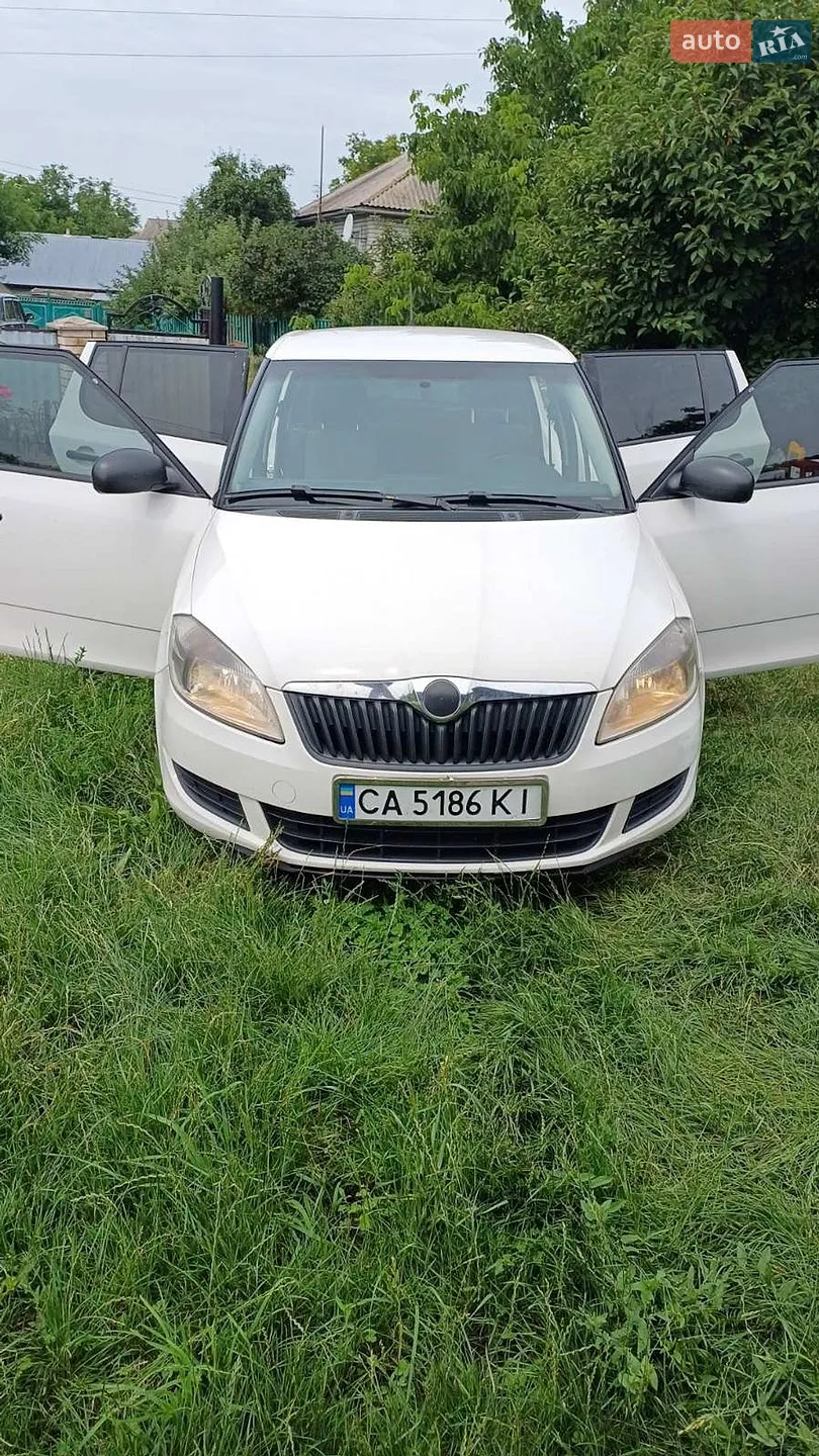 2011 Skoda Fabia - мініатюра 17