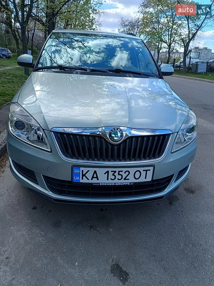 2011 Skoda Fabia - мініатюра 29