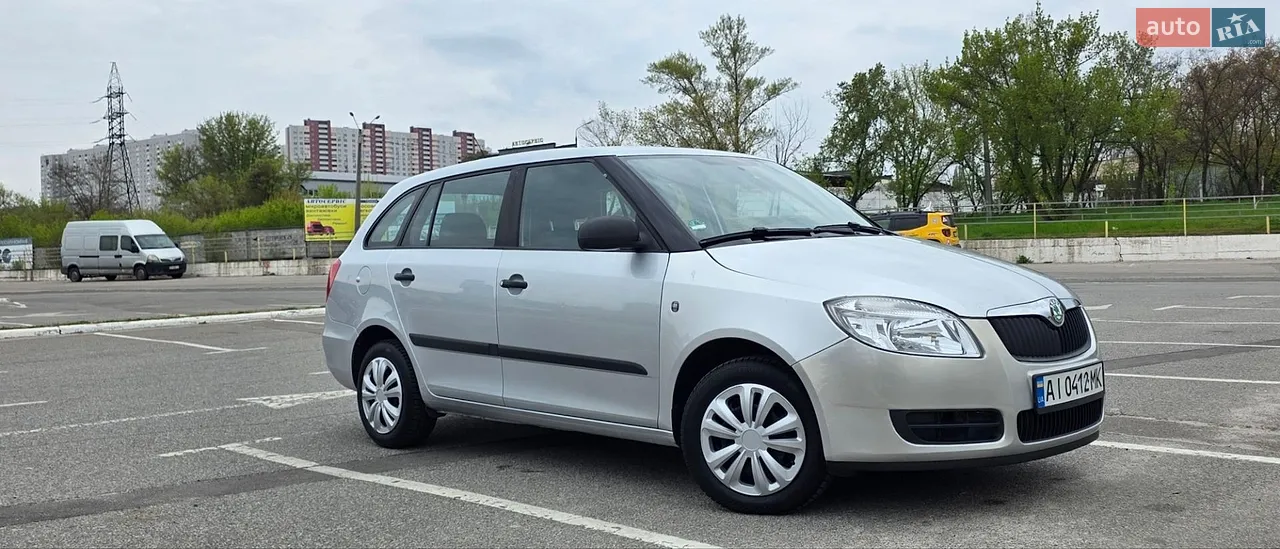 2011 Skoda Fabia - мініатюра 14