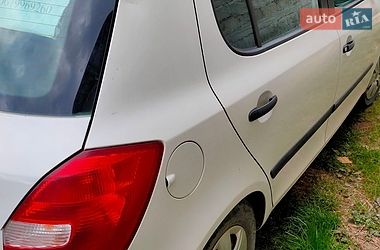 Хэтчбек Skoda Fabia 2011 в Рахове