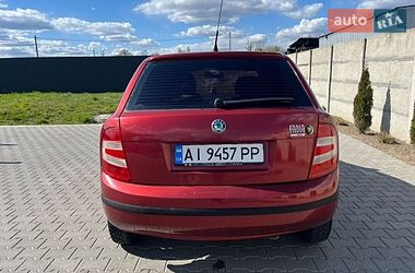 Хэтчбек Skoda Fabia 2006 в Бородянке