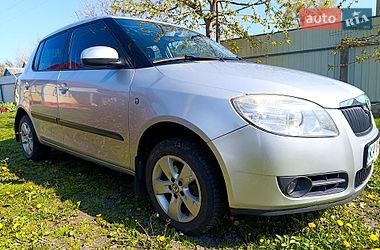 Хетчбек Skoda Fabia 2008 в Києві