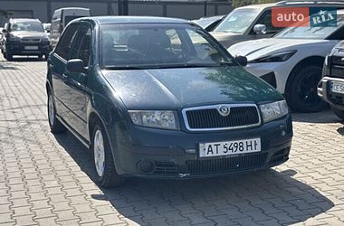 Хэтчбек Skoda Fabia 2005 в Черновцах