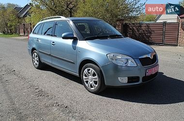 Универсал Skoda Fabia 2008 в Киверцах