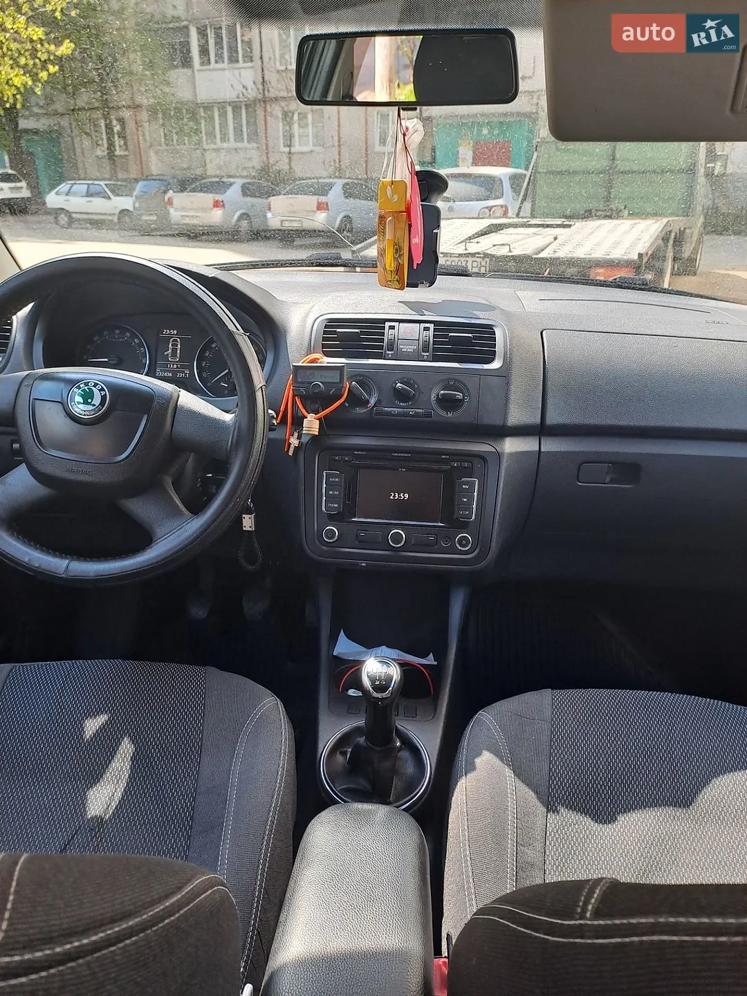 2010 Skoda Fabia - мініатюра 3