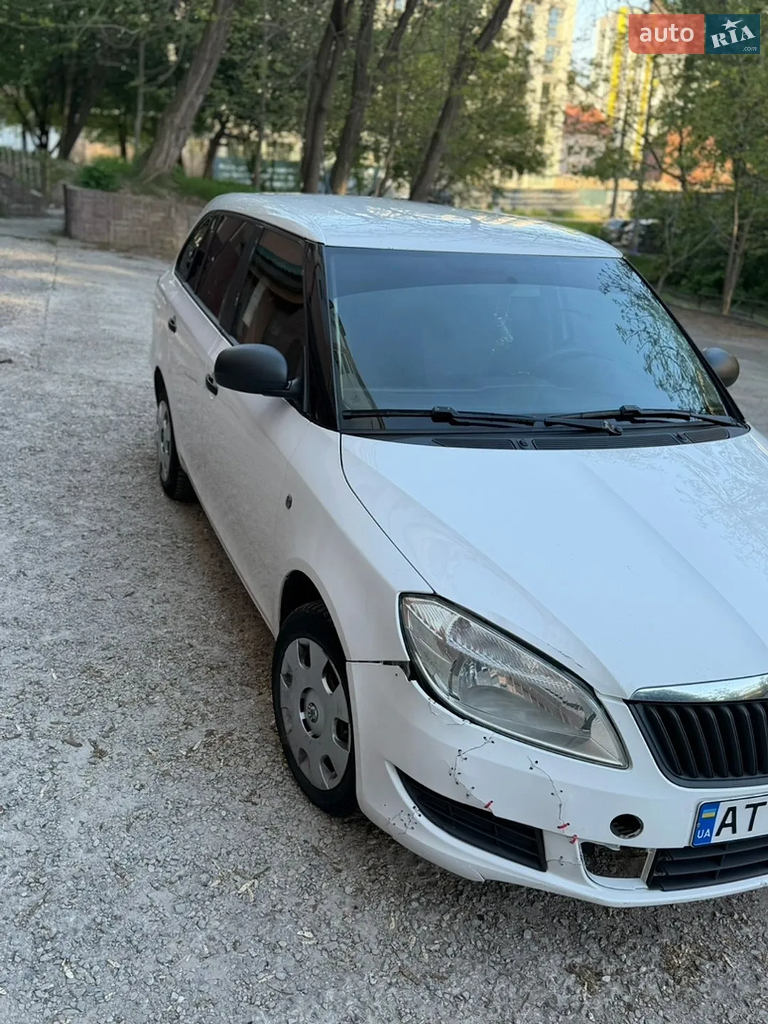 2011 Skoda Fabia - мініатюра 6