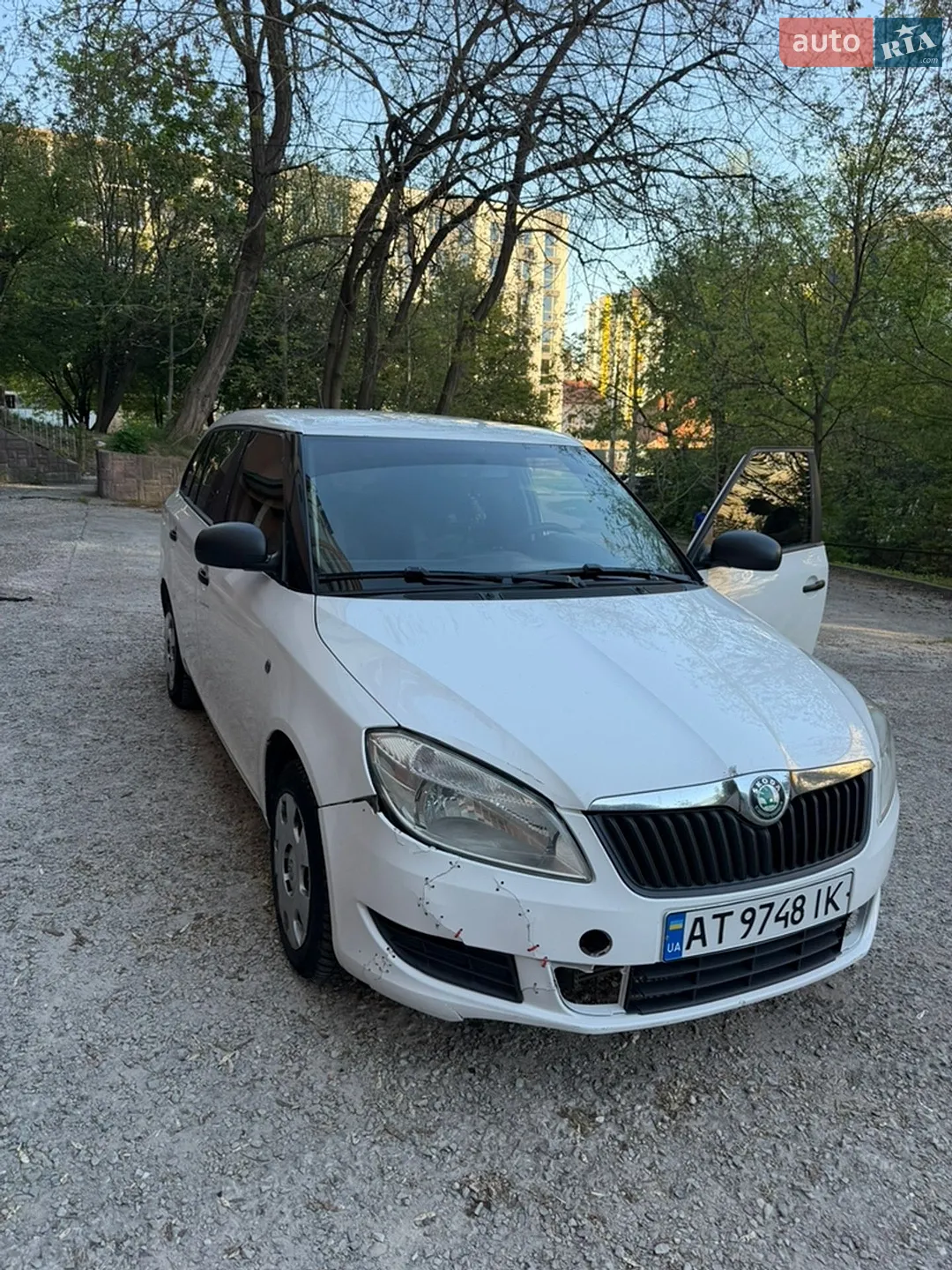 2011 Skoda Fabia - мініатюра 8