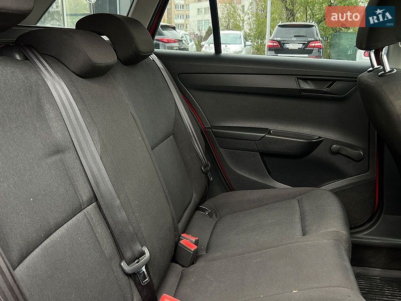 Універсал Skoda Fabia 2016 в Івано-Франківську