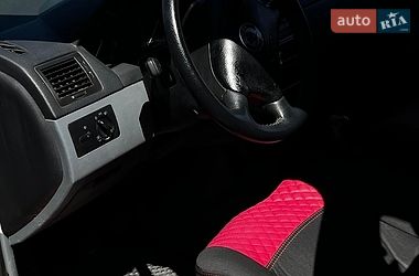 Хетчбек Skoda Fabia 2006 в Володимирі