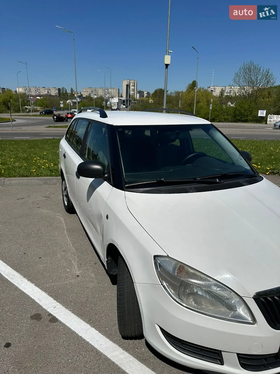 2011 Skoda Fabia - мініатюра 7