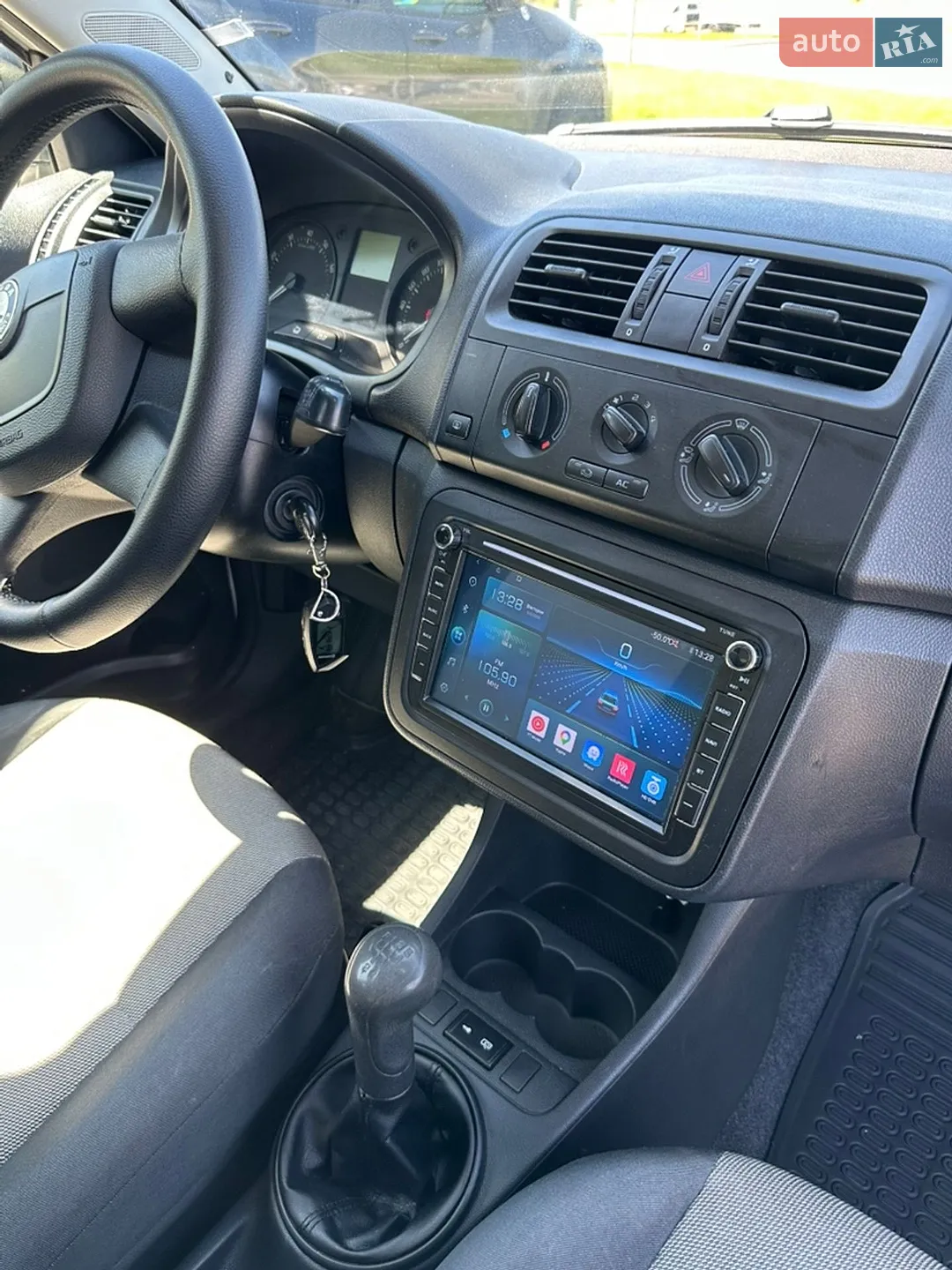 2011 Skoda Fabia - мініатюра 11