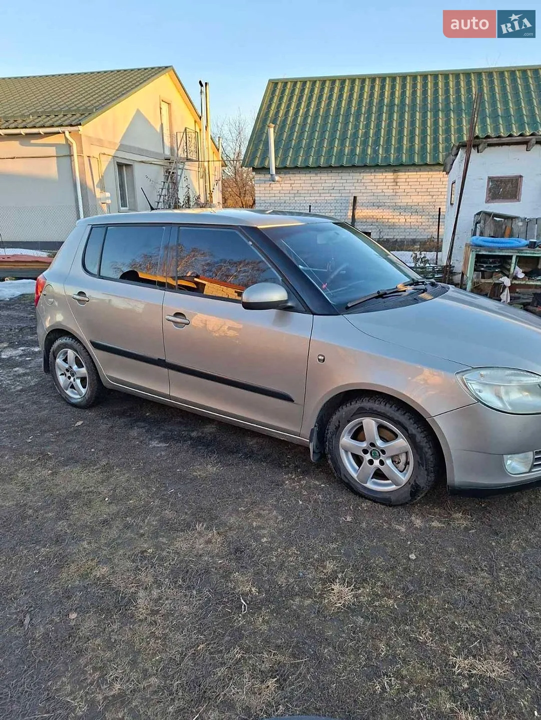 2010 Skoda Fabia - мініатюра 3