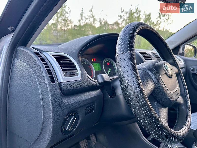 Хэтчбек Skoda Fabia 2010 в Сумах фото 32 Хэтчбек Skoda Fabia 2010 в Сумах