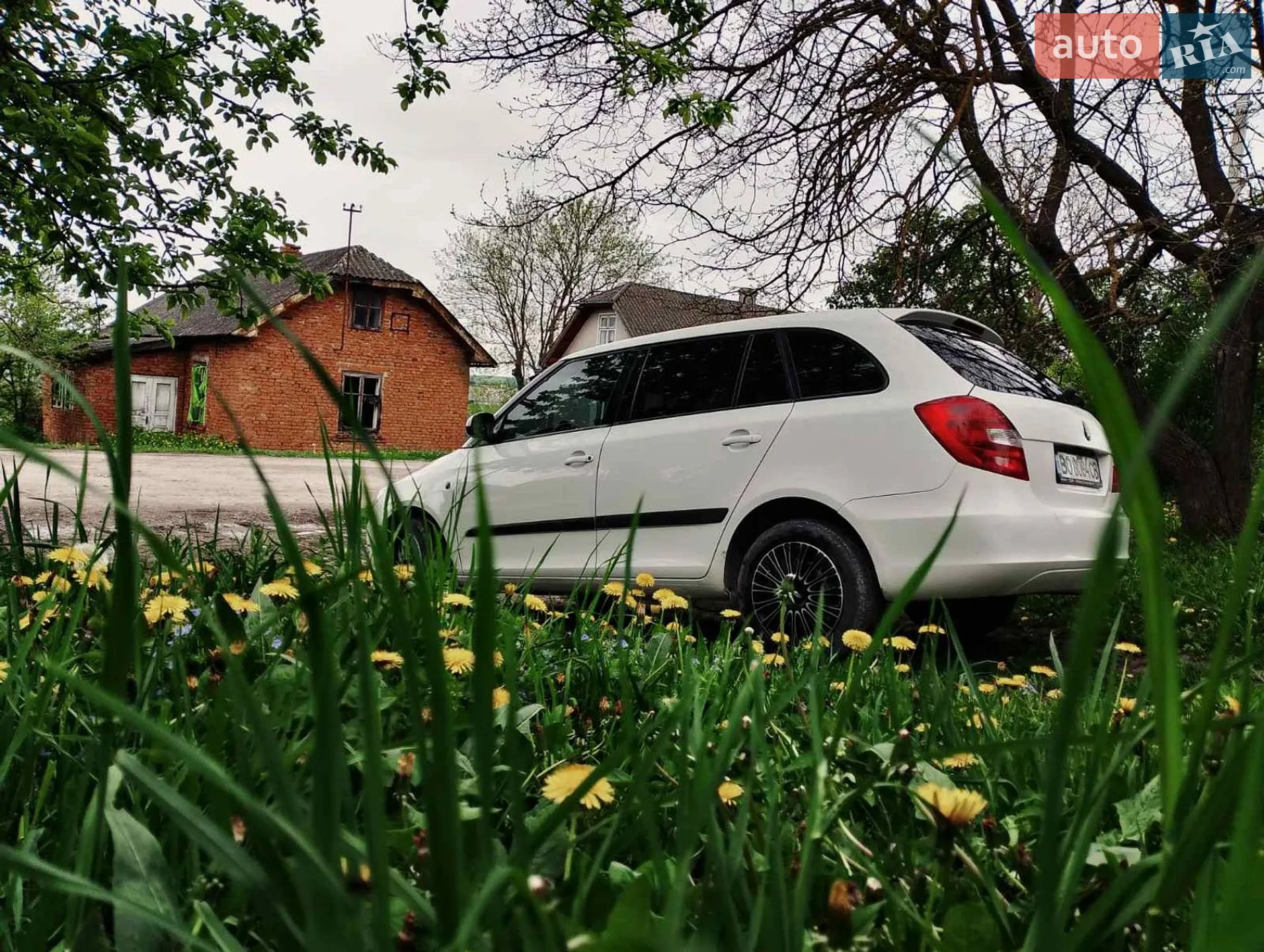 2010 Skoda Fabia - мініатюра 3