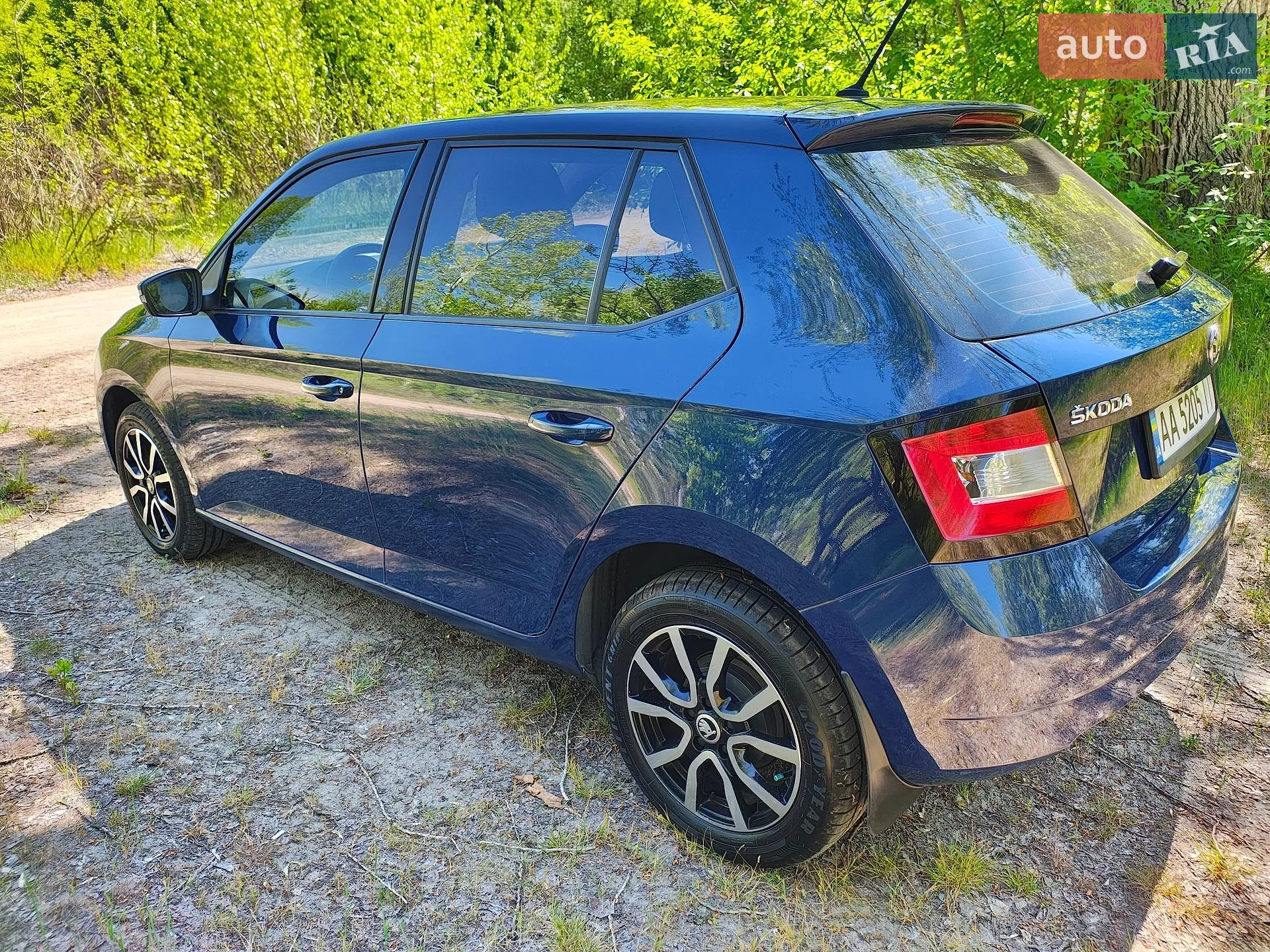 2015 Skoda Fabia - мініатюра 3